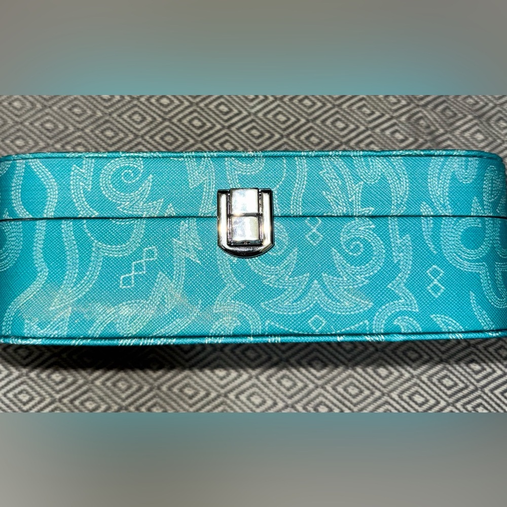 Jewelry Box 💙 - Picture 2 of 5